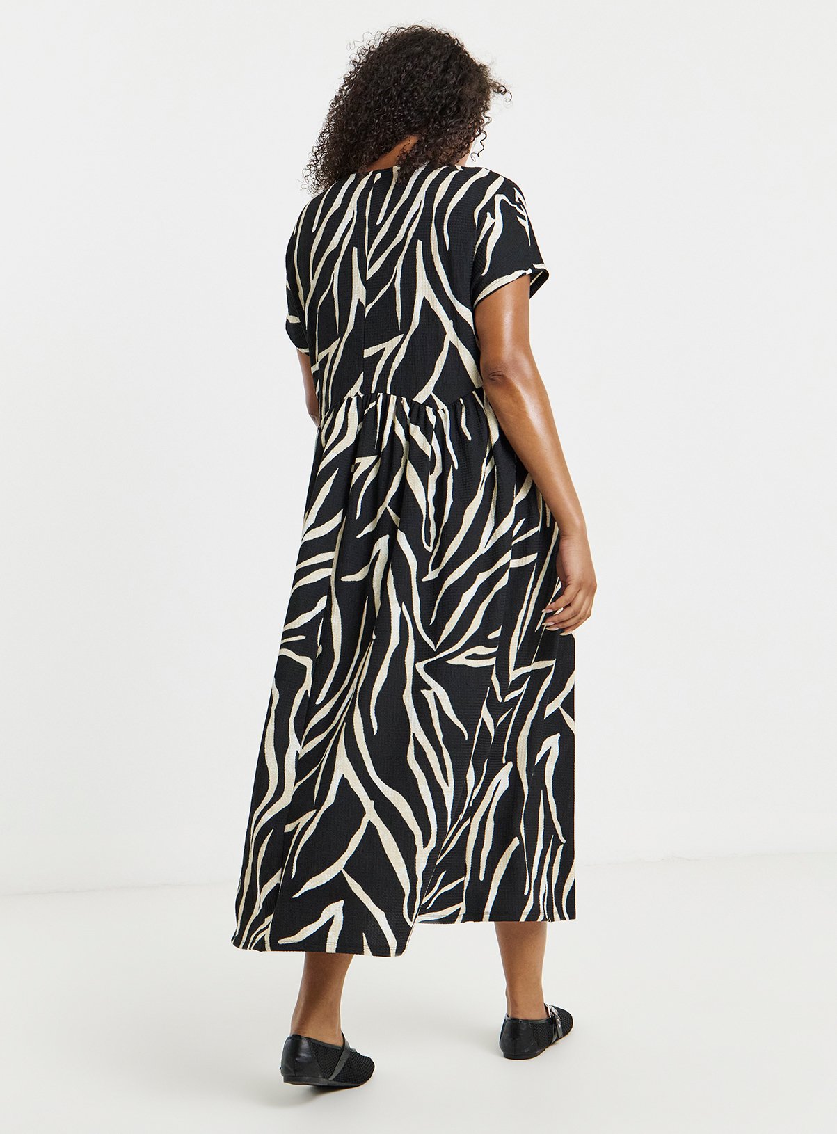 SIMPLY BE Zebra Print Waffle Midaxi Dress 28 - Image 2 thumbnail